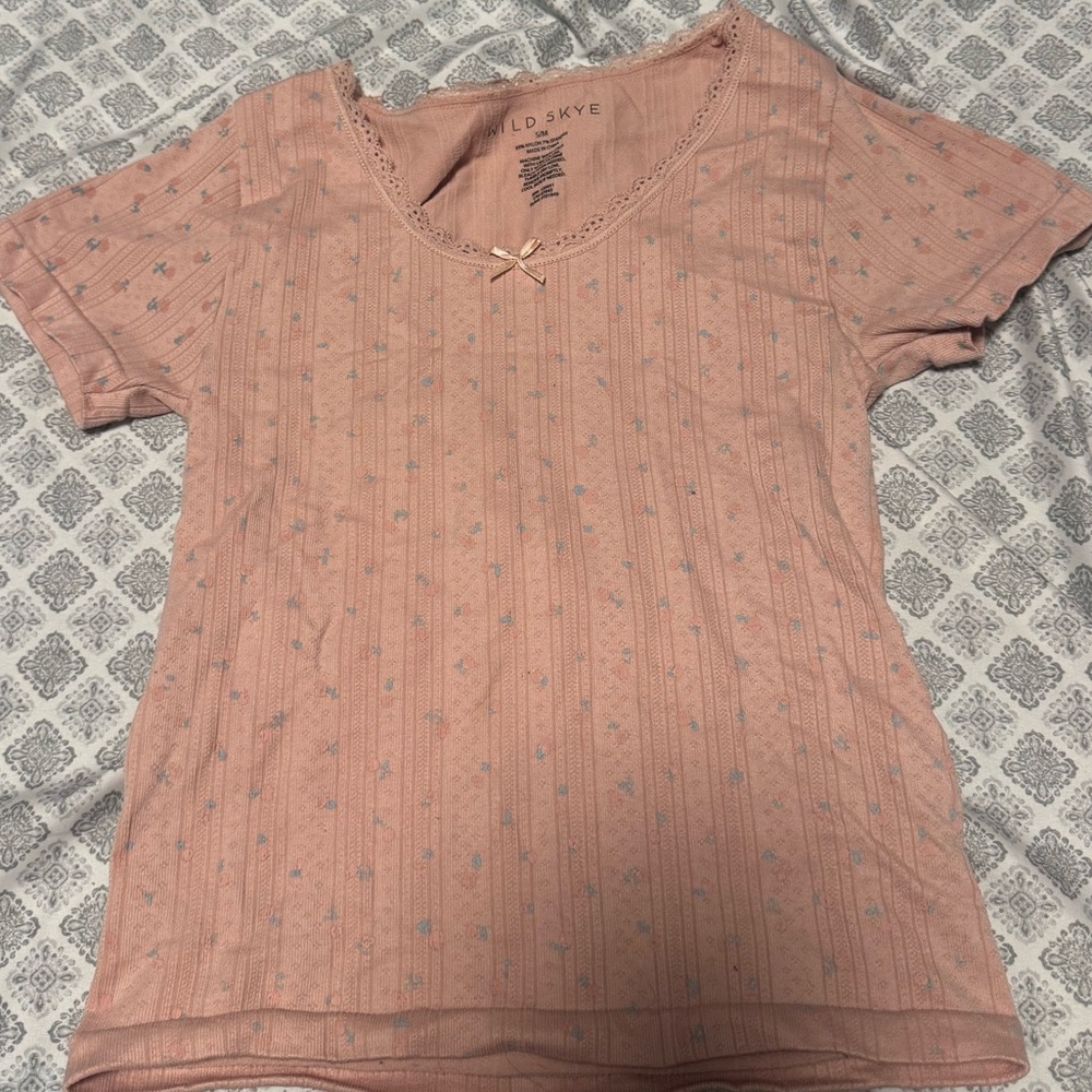 Wild Skye Ribbed Fitted Tee Size Small